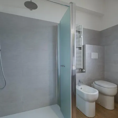 Classic And Elegant Style In Old Town Appartement Bologna