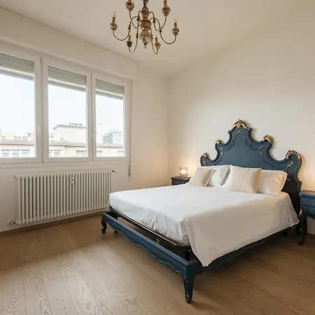 Appartement Classic And Elegant Style In Old Town